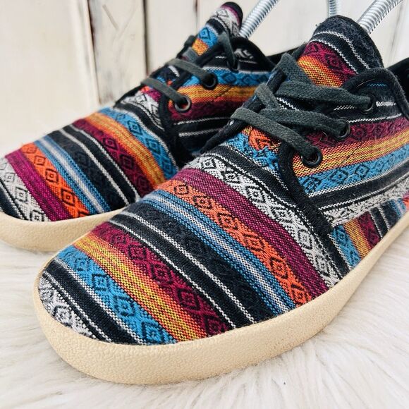 Toms Colorful Striped Aztec Southwestern Super Comfy Sneakers - Womens Size 8 - Picture 2 of 7